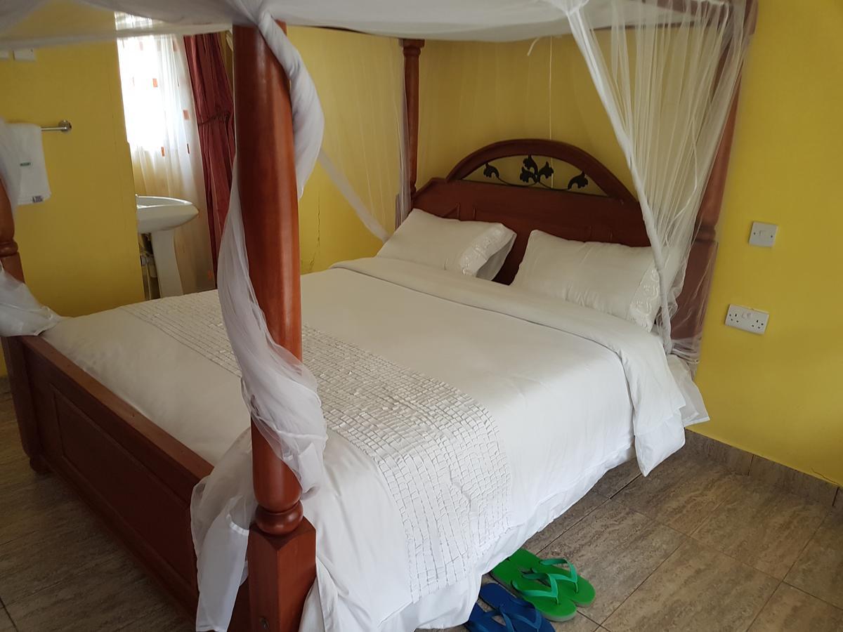 Hippo Safaris Resort Найваша Экстерьер фото