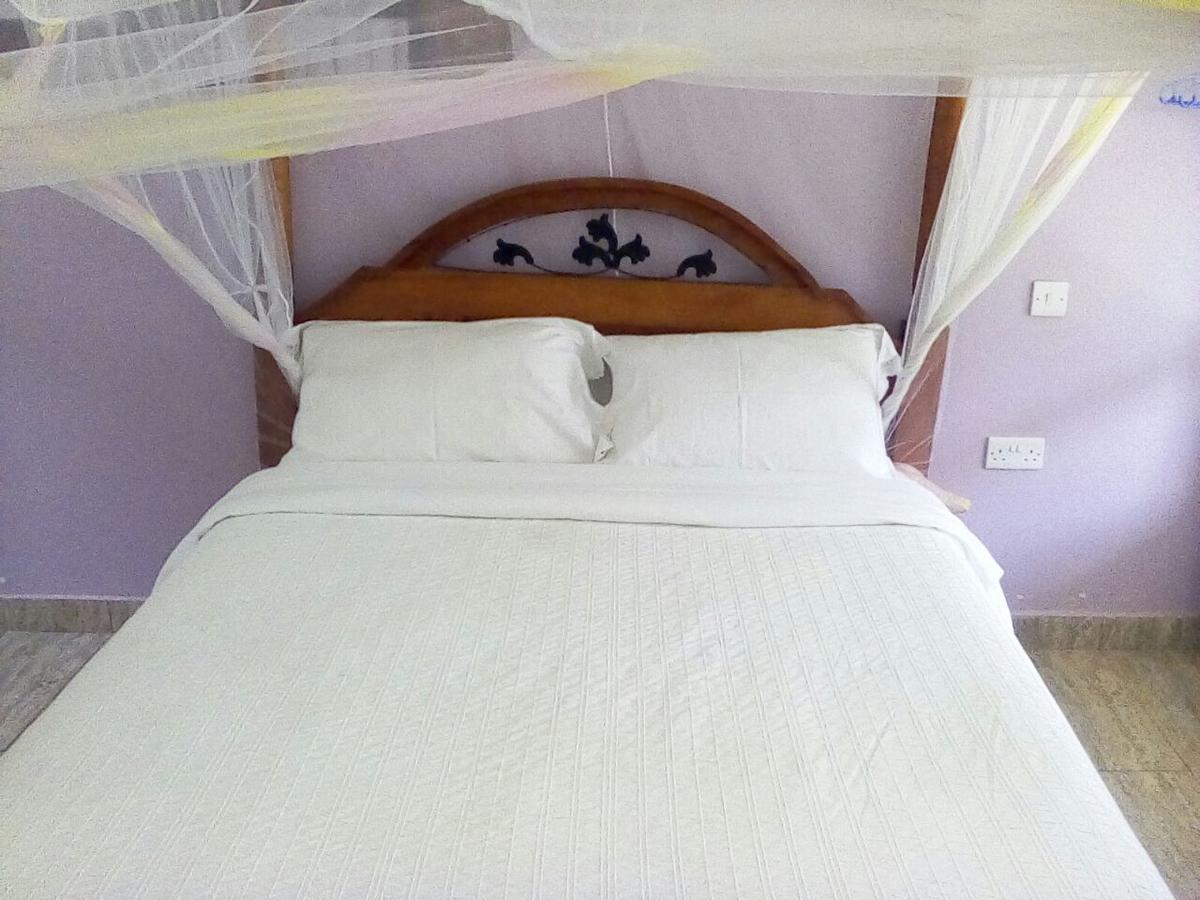 Hippo Safaris Resort Найваша Экстерьер фото