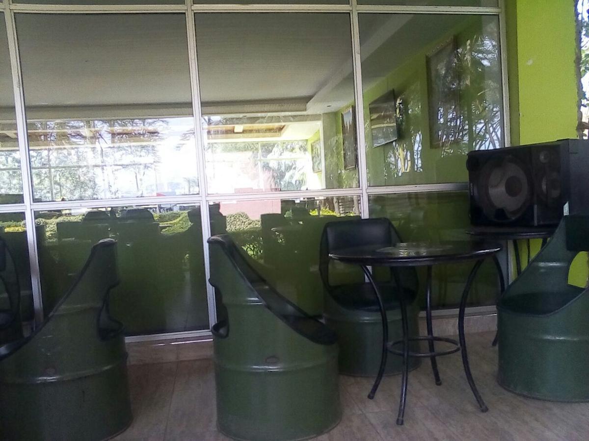Hippo Safaris Resort Найваша Экстерьер фото